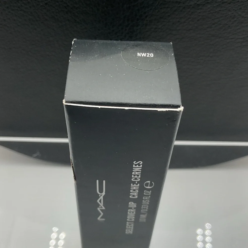 MAC Cosmetics Select Cover-Up Concealer in NW20 - BNIB & Discontinued
